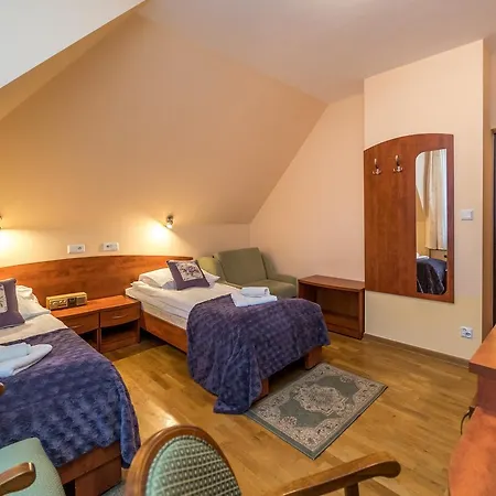 Bed and Breakfast Astoria - Literatow