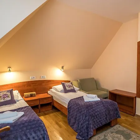 Astoria - Literatow Bed and Breakfast
