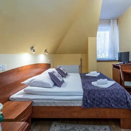 Astoria - Literatow Bed and Breakfast