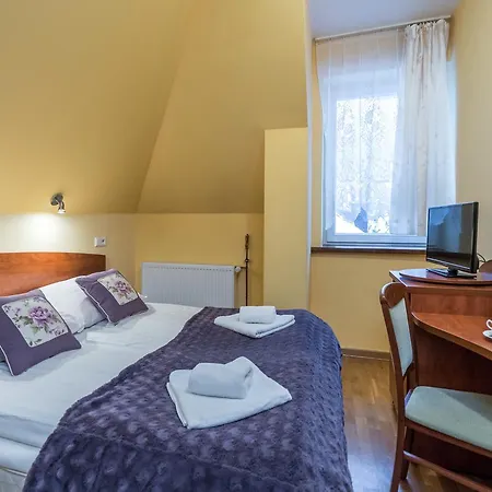 Astoria - Literatow Bed and Breakfast 2*