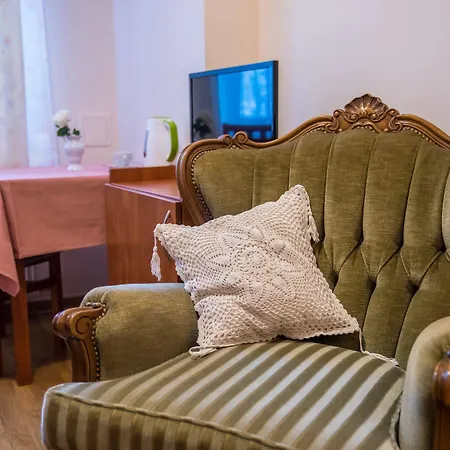 Bed and Breakfast Astoria - Literatow 2*