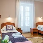 Astoria - Literatow 3*