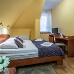 Bed & Breakfast Astoria - Literatow 3*