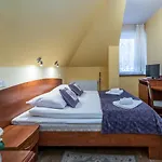 Astoria - Literatow Bed & Breakfast