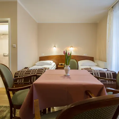 Astoria - Literatow Bed & Breakfast