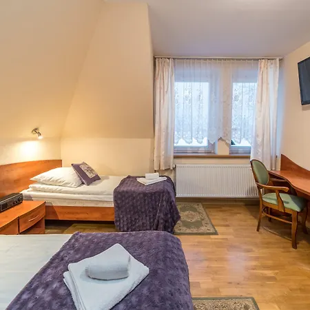 Bed and breakfast Astoria - Literatów
