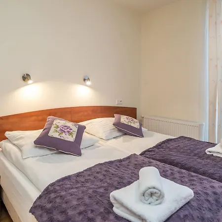 Astoria - Literatow 3*