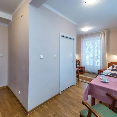 Astoria - Literatów Bed and breakfast