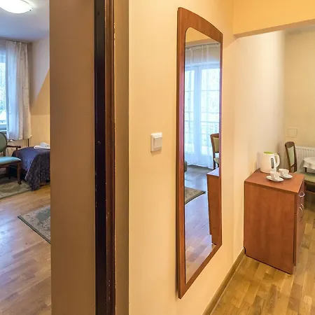 Bed and breakfast Astoria - Literatów