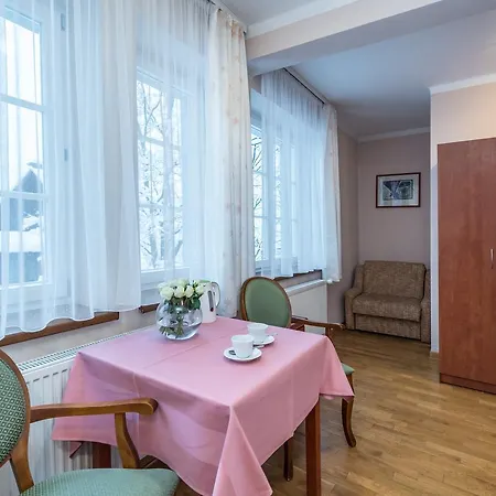 Astoria - Literatów Bed and breakfast