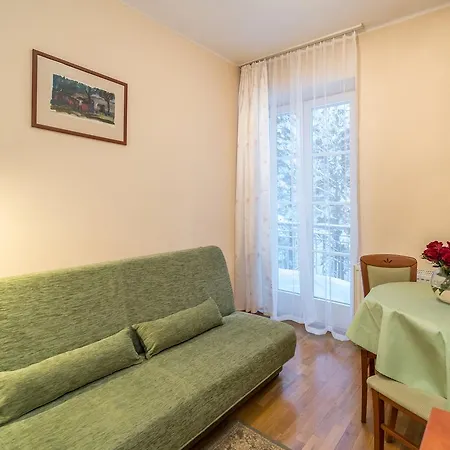 Bed & Breakfast Astoria - Literatow 2*