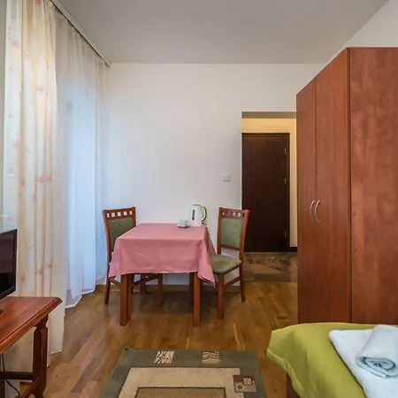 B&B Astoria - Literatow 자코파네